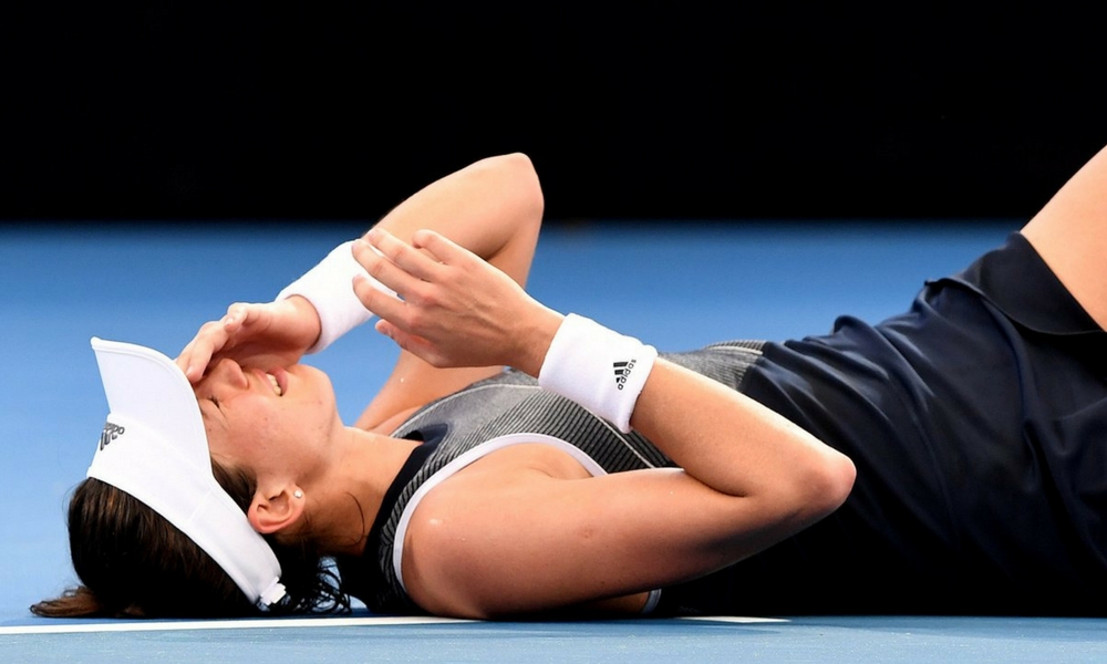 Muguruza se retira por lesión