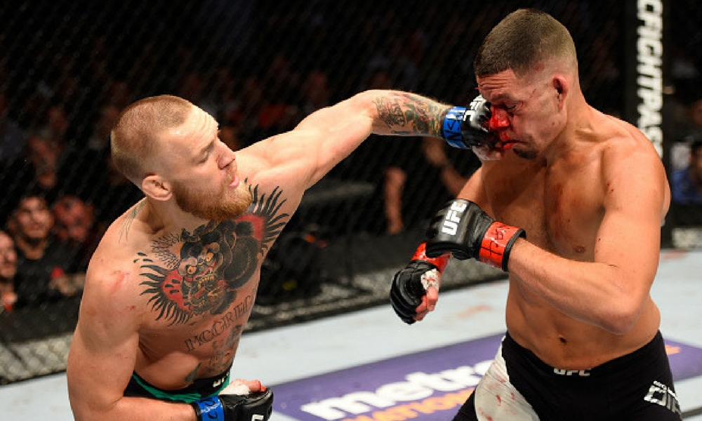 Las imágenes inéditas del ataque de Conor McGregor a un colectivo