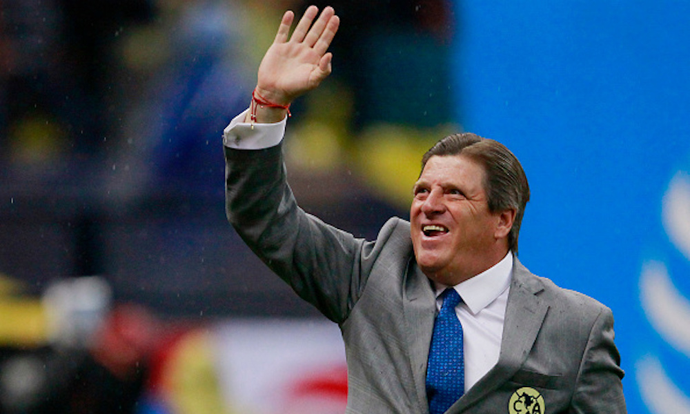 'Piojo' Herrera trae de hijos a los Pumas