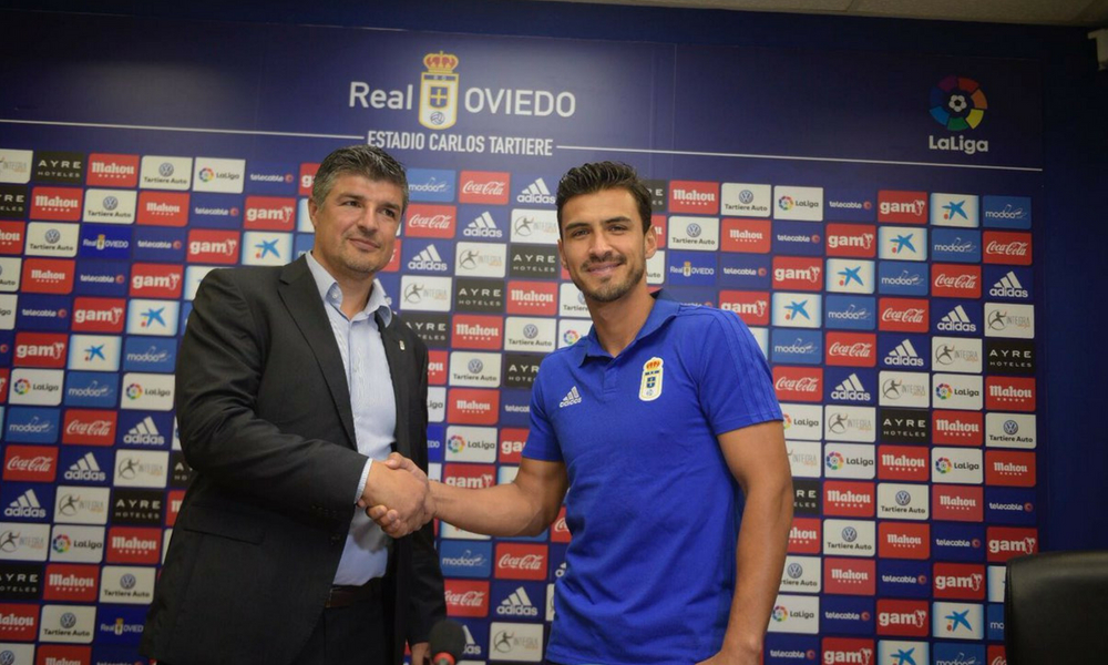 Oswaldo Alanís fue presentado con el Real Oviedo