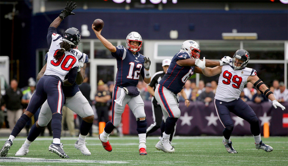 Brady contuvo embate de Texans
