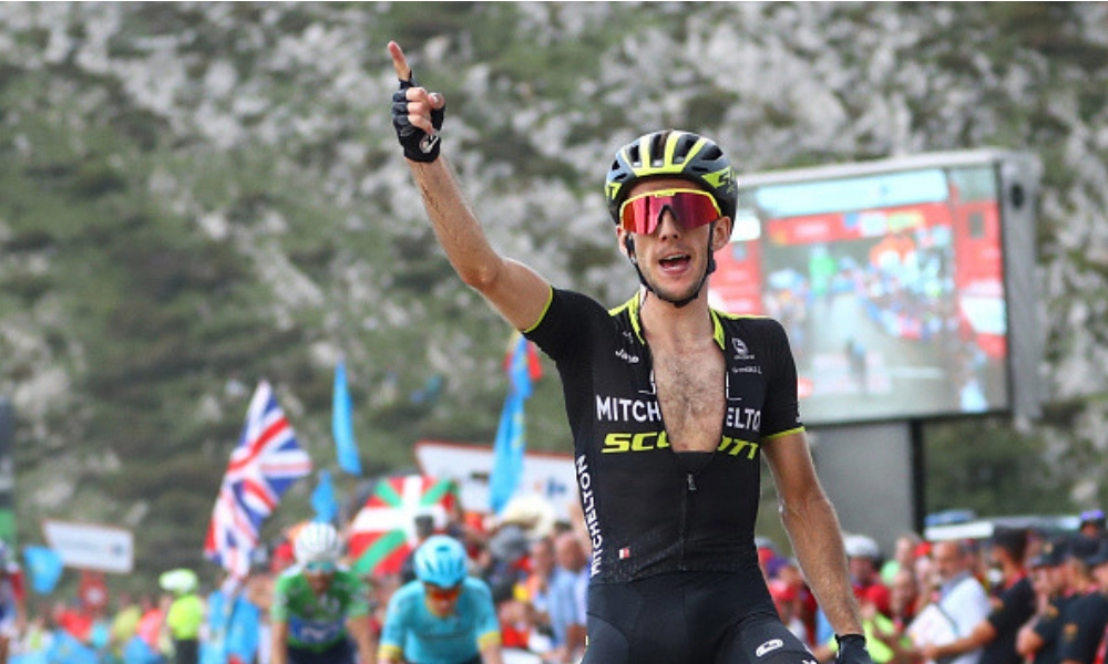 Simon Yates ganó la etapa 14
