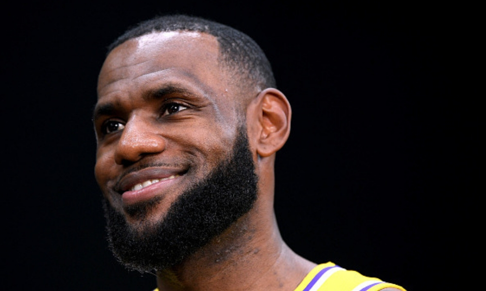 LeBron James es el jugador mejor pagado