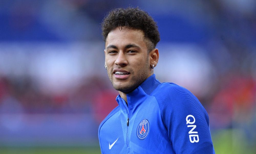 El nuevo uniforme del Real Madrid le gustó a Neymar El nuevo uniforme del Real Madrid le gustó a Neymar
