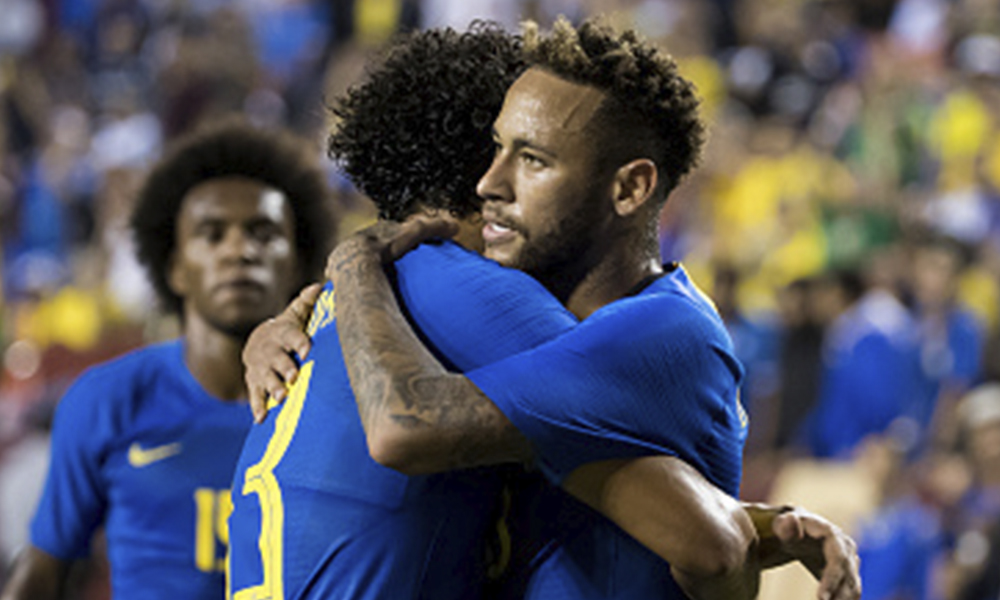 Paraguay 0-1 Brasil