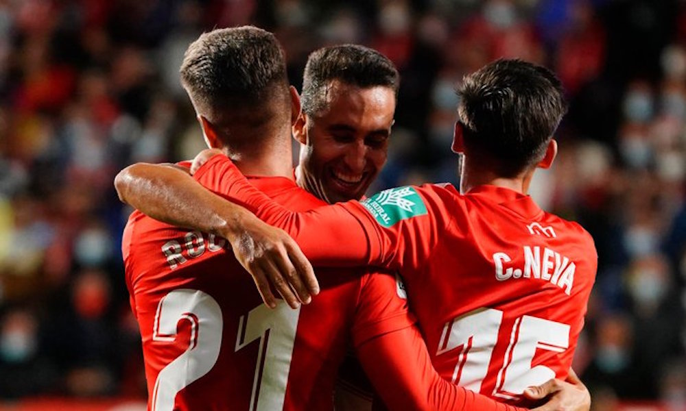 Pronóstico Granada vs Cádiz duelo en la pelea por no descender