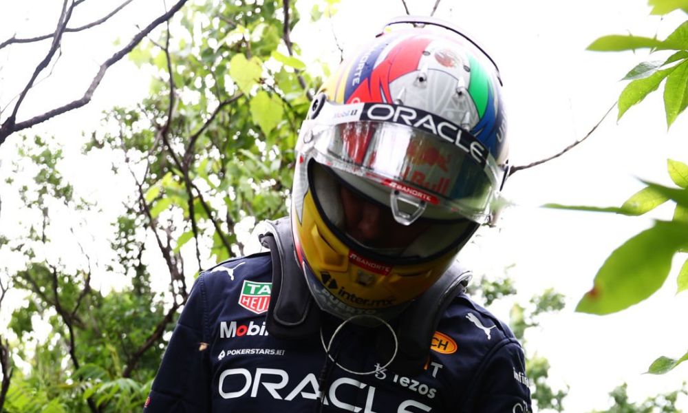 Checo Pérez abandonó el GP de Canadá